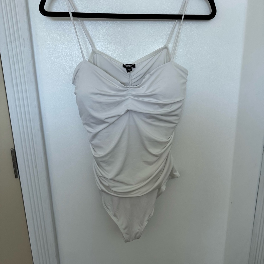 Express White Ruched Bodysuit SIZE L